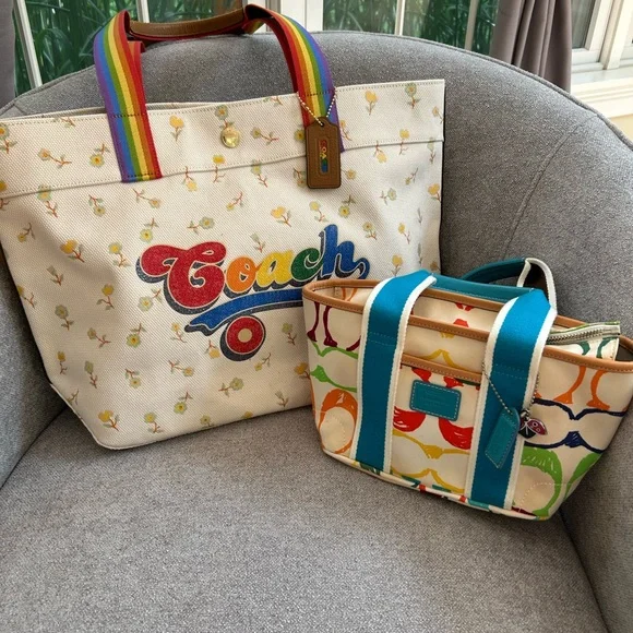 LIVE SHOW PRIDE RAINBOW MYSTERY GAME - Picture 3 of 5